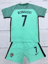 Youth Ronaldo Retro Jersey Portugal Kit (Jersey+Shorts)