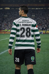 Youth Ronaldo Retro Jersey Long Sleeve Sporting CP Kit (Jersey+Shorts)