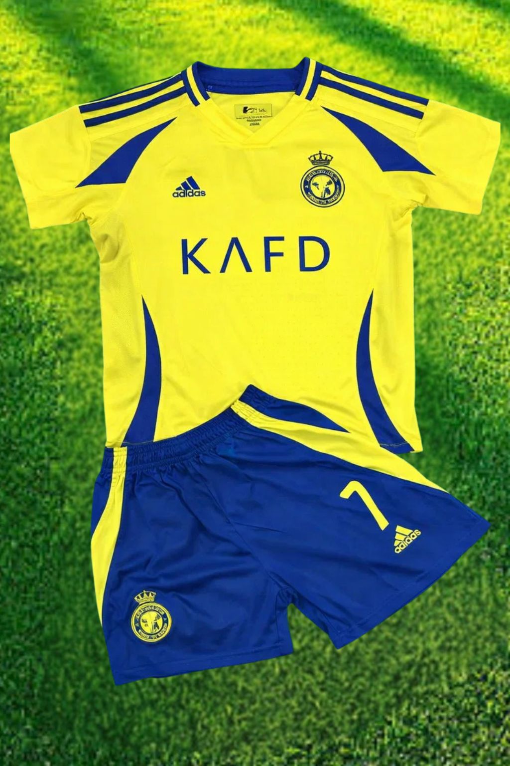 Youth Ronaldo Yellow Al Nassr Jersey Kit (Jersey+Shorts)