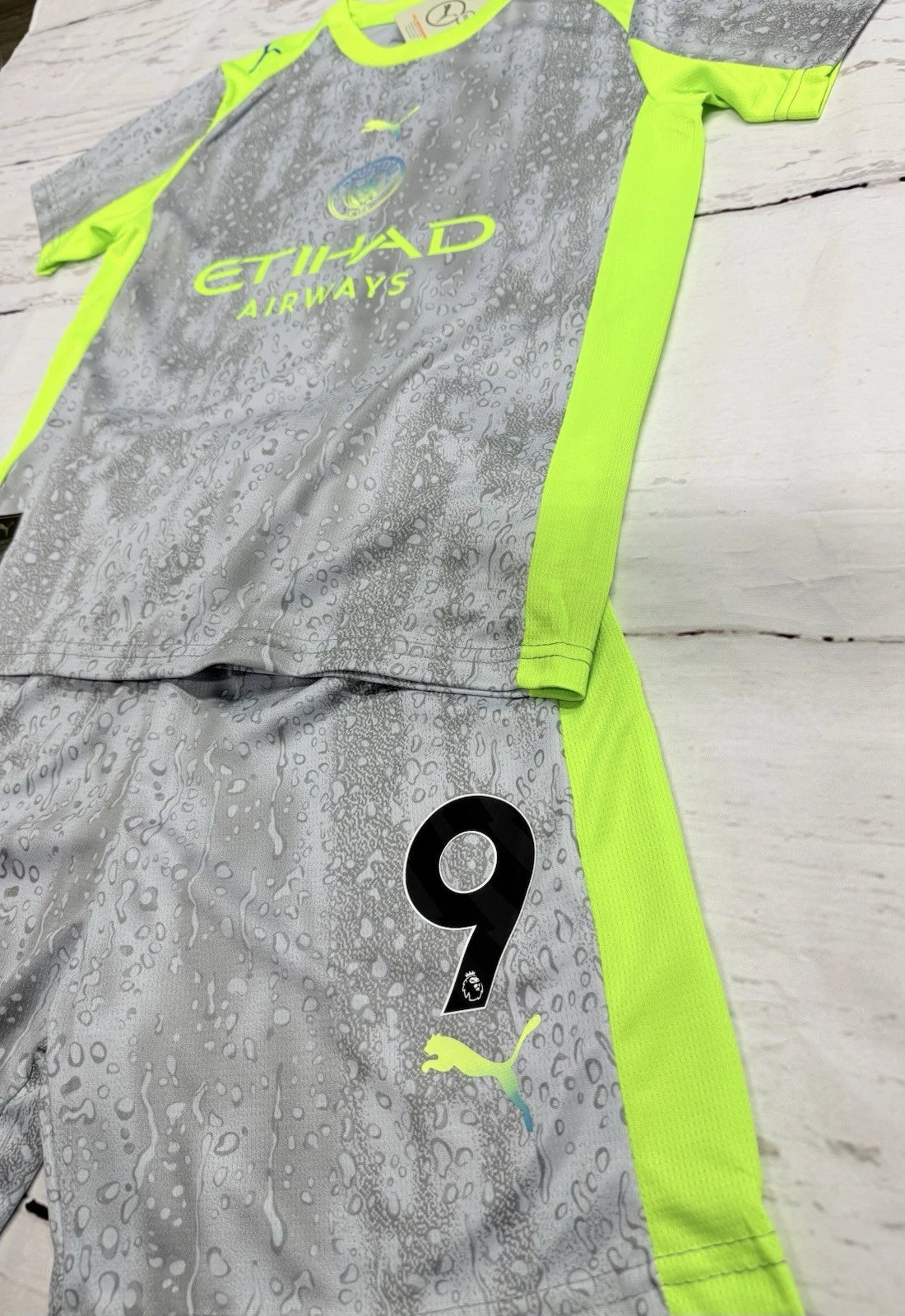 Youth Haaland Jersey Rain Or Shine Kit (Jersey & Short Set) - MEDIUM (26)